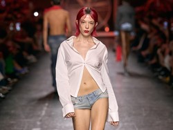 Diesel Spring-Summer 2027, Pesta Perpisahan Glenn Martens yang Penuh Hasrat