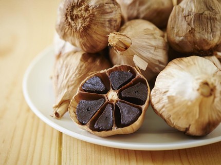 Cara Membuat 'Bawang Hitam' Kaya Manfaat dengan Magic Com di Rumah