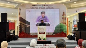 Islamic Travel Connect yang digelar CNN Indonesia dan CIMB Niaga Syariah resmi dibuka di Atrium Utama Royal Plaza, Surabaya, Jawa Timur, Kamis (24/9). Acara ini merupakan langkah nyata untuk mewujudkan ekosistem perjalanan umrah dan haji yang aman, d