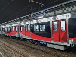 KRL INKA Bogor-Kota Alami Kendala Pintu Pagi Tadi