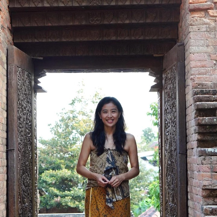 <p>Kehidupan artis Tanah Air tampaknya tak pernah lepas dari sorotan. Begitu juga dengan Olivia Zalianty yang baru-baru ini pulang ke kampung halaman sang suami, Ndaru Kusumo, bersama putra semata wayang, Hydro Putro Kusumo. (Foto: Instagram @oliviazallianty)</p>