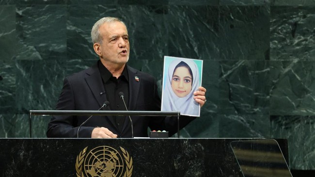 Iran's President Masoud Pezeshkian addresses the 81st United Nations General Assembly (UNGA) at UN headquarters in New York City, US, September 23, 2026.  REUTERS/CAITLIN OCHS