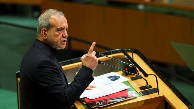 Iran's President Masoud Pezeshkian addresses the 81st United Nations General Assembly (UNGA) at UN headquarters in New York City, US, September 23, 2026.  REUTERS/MIKE SEGAR