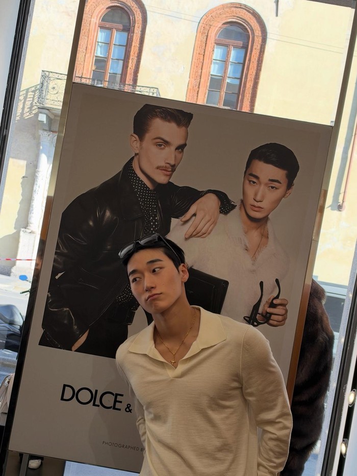 Baru-baru ini, San ATEEZ bertandang ke Milan, Italia, untuk menghadiri acara mode yang diselenggarakan oleh Vogue, yakni Vogue World./ Foto: instagram.com/choi3san