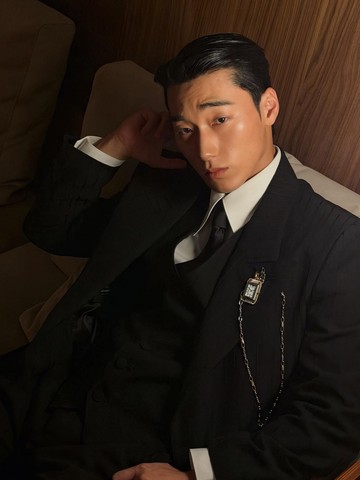 San ATEEZ Tampil Modis dan Memikat dalam Balutan Dolce & Gabbana, Simak Potret Terbarunya