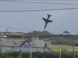 Video Kecelakaan Jet Tempur Inggris, 2 Pilot Berhasil Menyelamatkan Diri