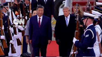 Presiden Amerika Serikat Donald Trump menyambut Presiden China Xi Jinping di Washington, AS pada Kamis (24/9).