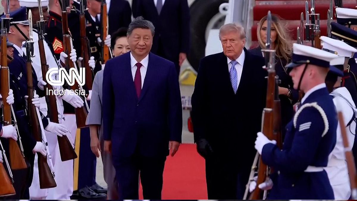 Momen Langka, Trump Sambut Langsung Xi Jinping Tiba di Bandara AS