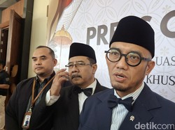 Tiket Pesawat Mahal, Kemenhaj Bahas Ulang Biaya Haji