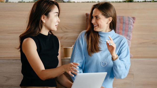 3 Cara Mengenali Orang dengan Kecerdasan Tinggi dari Bahasa Tubuhnya