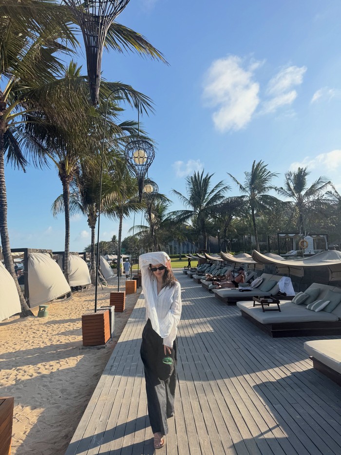 Alih-alih menikmati kehangatan musim gugur yang lengkap dengan hasil panen, member Girls' Generation tersebut justru mendambakan musim panas cerah yang ada di Bali selama menjalani liburan Chuseok, Beauties./ Foto: instagram.com/hyoyeon_x_x