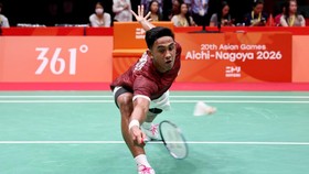 Alwi Farhan saat tampil di final nomor beregu putra Asian Games. (Arsip PBSI)
