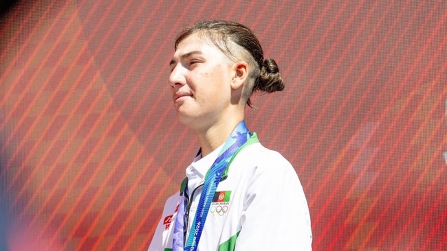 Fariba Hashimi meraih medali perak Asian Games 2026.
