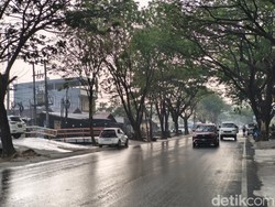 Warga Banjarmasin Happy, Akhirnya Hujan Turun Pertama Kali Sejak Juli