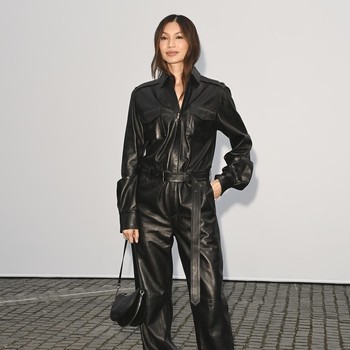 Potret Gaya Selebritas Hadiri Show Burberry di London Fashion Week