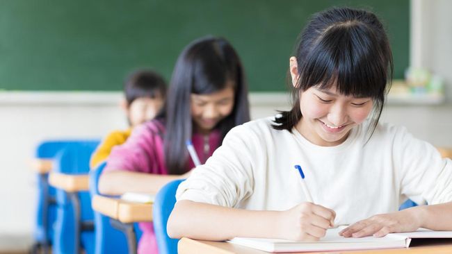 15 Contoh Paragraf Singkat Berbagai Topik Berbahasa Indonesia