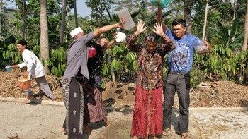 Deret Tradisi Unik Meminta Hujan di Tanah Jawa