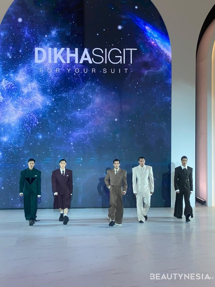 Dikha Sigit Eksplorasi Karakter Avant-garde Power Suit
