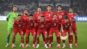 Timnas Indonesia berfoto bersama sebelum melawan Timnas Singapura dalam pertandingan penyisihan Grup A Divisi 1 FIFA ASEAN Cup 2026 di Stadion Utama Gelora Bung Karno, Senayan, Jakarta, Jumat (25/9/2026). ANTARA FOTO/Rivan Awal Lingga/sgd