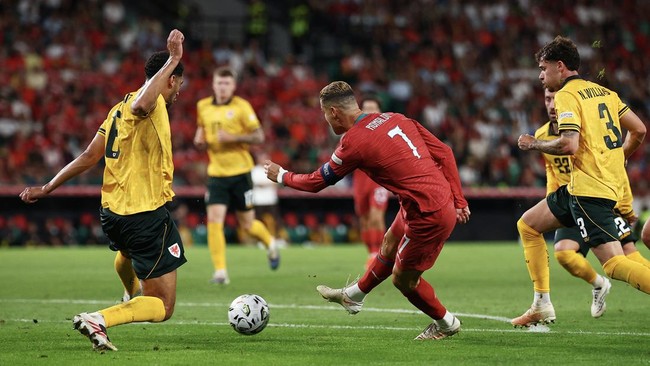 Gol Ronaldo Dianulir, Portugal Kalahkan Wales