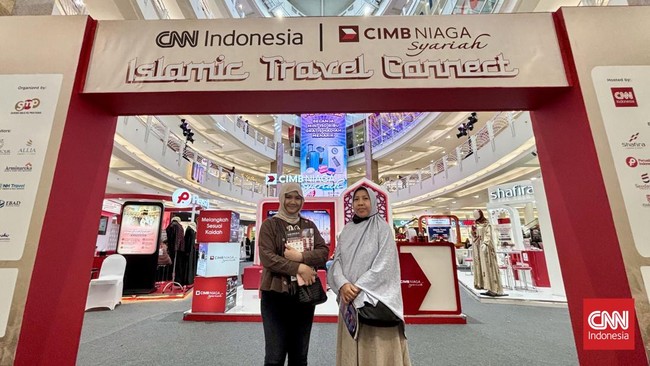 Memasuki hari kedua pelaksanaannya, pameran agen perjalanan religi yang digelar CNN Indonesia-CIMB Niaga Syariah, Islamic Travel Connect di Atrium Utama Royal Plaza Surabaya semakin meriah dengan ragam agenda menarik.