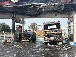 Video: Kebakaran SPBU Tulungagung, Api Sambar Dua Kendaraan