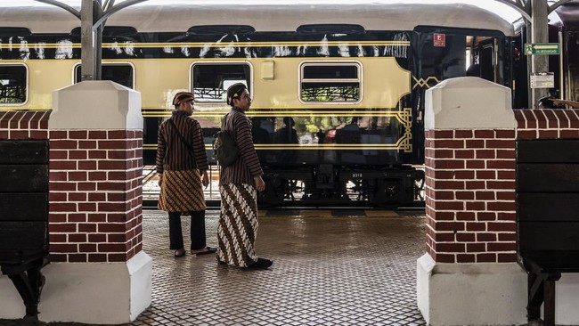 FOTO: Kisah 159 Tahun Lalu, Kala Rel Kereta Pertama Indonesia Dibangun