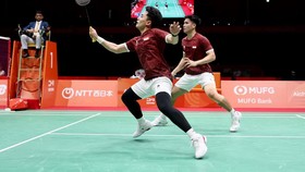 Leo Rolly Carnando/Daniel Marthin saat tampil di final nomor beregu putra Asian Games 2026. (Arsip PBSI)
