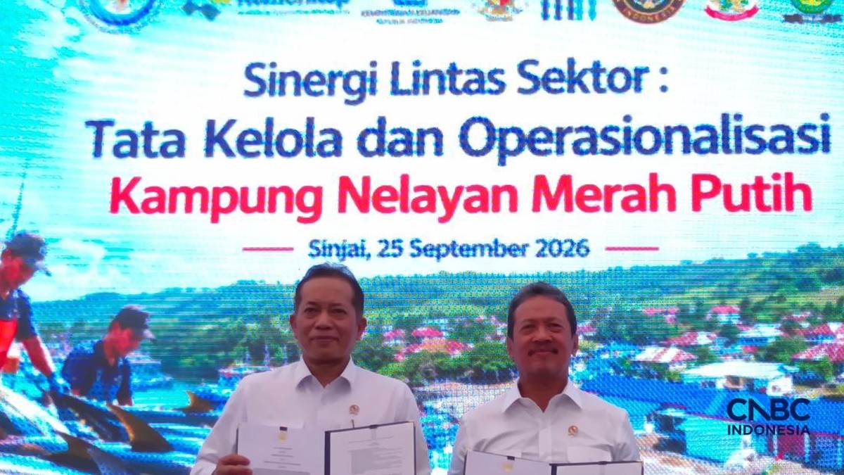 Menkop Minta Kopdes Tak Bangun Gedung di Kampung Nelayan Merah Putih
