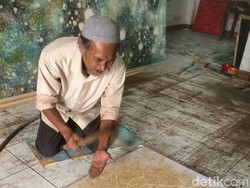 Batik Nyere: Inovasi Sapu Lidi yang Mulai Pudar