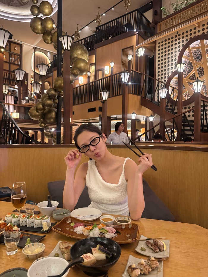 Restoran rekomendasi Hyoyeon pada liburan terbarunya di salah satu pulau yang berada di Indonesia kali ini adalah Okuzono Japanese Dining Bali yang berada di kawasan Kerobokan Kelod, Kuta Utara./ Foto: instagram.com/hyoyeon_x_x