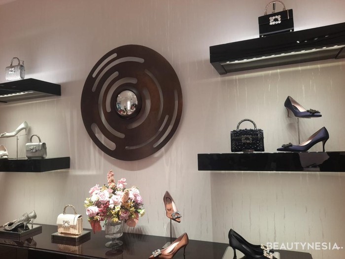 Roger Vivier hadir pertama kali di Plaza Indonesia