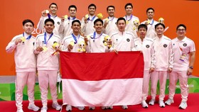 Tim Beregu Putra Indonesia usai berhasil memenangkan medali emas Asian Games 2026. (Arsip PBSI)
