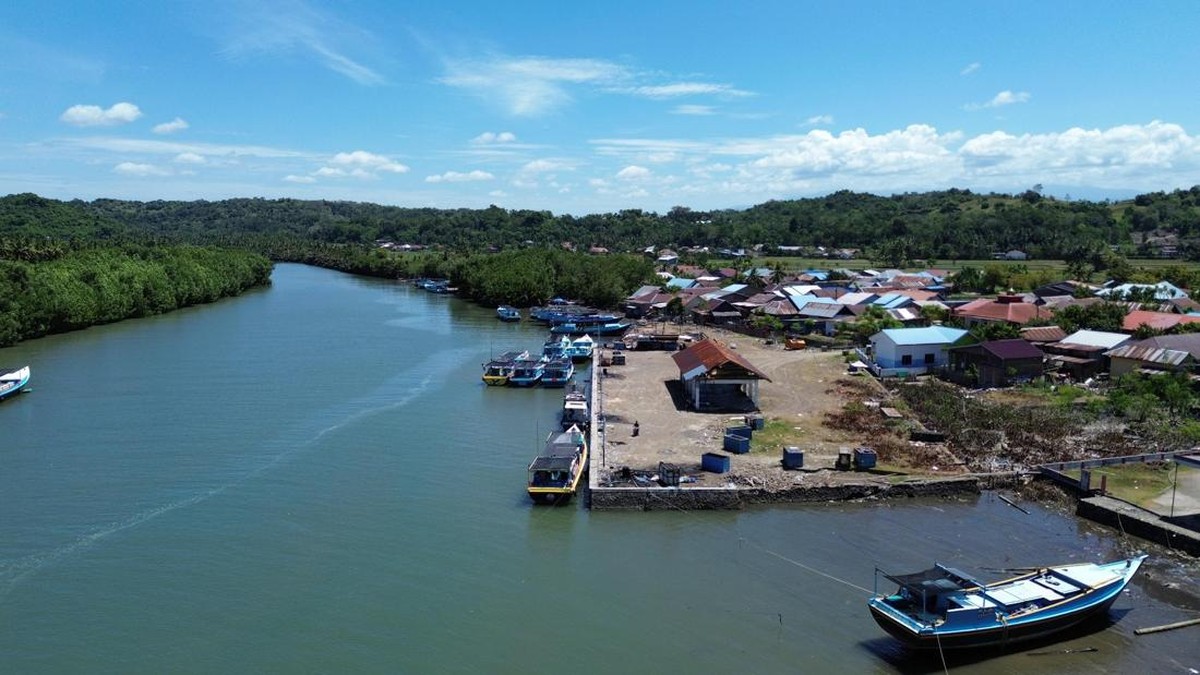 Kampung Nelayan Tongke-Tongke Dulu Kumuh, Trenggono Sulap Jadi Modern