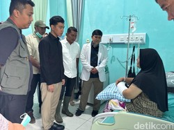 Datangi RSUD Solok, Wapres Minta Nakes Tangani Korban Bencana hingga Pulih