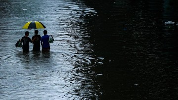 FOTO: Dilanda Banjir Besar, Bangkok Tetapkan Darurat Bencana