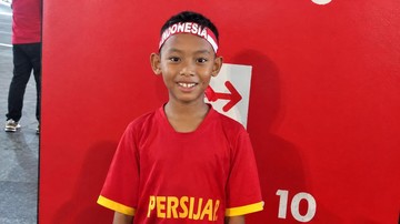 Sorotan Dunia Olahraga CNN Sport : 300 Anak Yatim Piatu dan Prasejahtera Kirim Doa, Timnas Menang