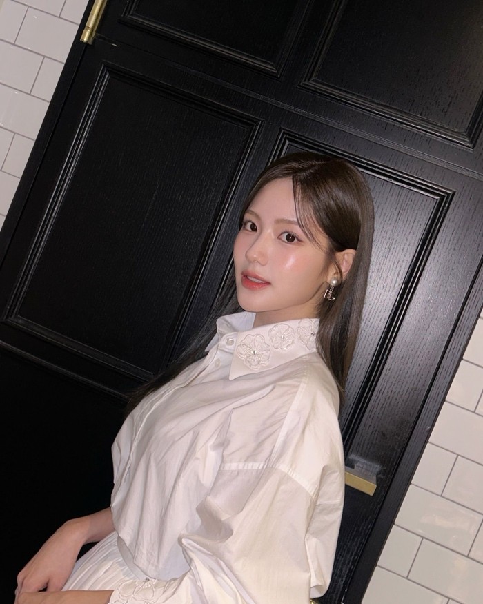Sayangnya setelah dua tahun berkarier, Jo A Ram memutuskan untuk hengkang dari Gugudan karena masalah kesehatan dan fokus pada pendidikannya di School of Performing Arts Seoul./ Foto: instagram.com/i_joaram