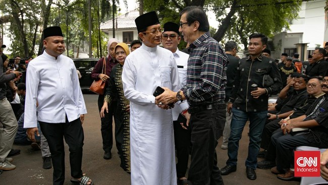 Suasana Rumah Duka Guruh Soekarnoputra