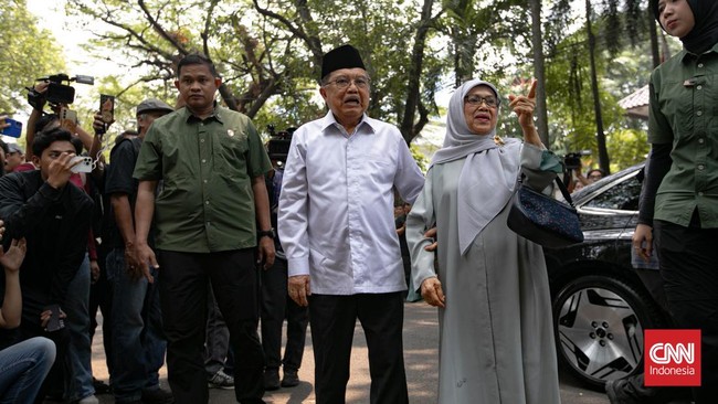 Suasana Rumah Duka Guruh Soekarnoputra