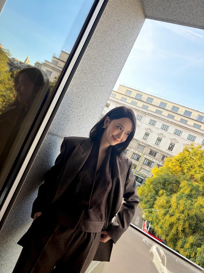 Bagaimana penampilan Yoona kali ini menurut kamu, Beauties?/ Foto: instagram.com/yoona__lim