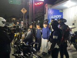 Polisi Bubarkan Balap Liar-Tawuran di Jaktim, 2 Pemuda Diamankan