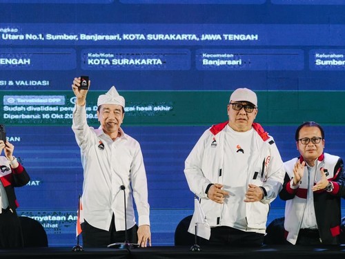 Presiden ke-7 RI Joko Widodo mengungkap dirinya telah resmi menjadi anggota Partai Solidaritas Indonesia (PSI) sejak 14 Oktober 2025