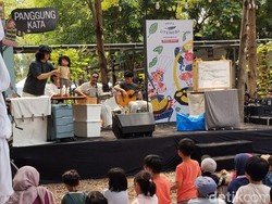 Pentas Teater Boneka UlangAlik, Ame dan Bip di Pulau yang Hilang