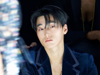 San dari boy group ATEEZ baru-baru ini menghadiri Dolce & Gabbana Spring/Summer 2027 Fashion Show yang diselenggarakan di Milan, Italia./ Foto: instagram.com/choi3san