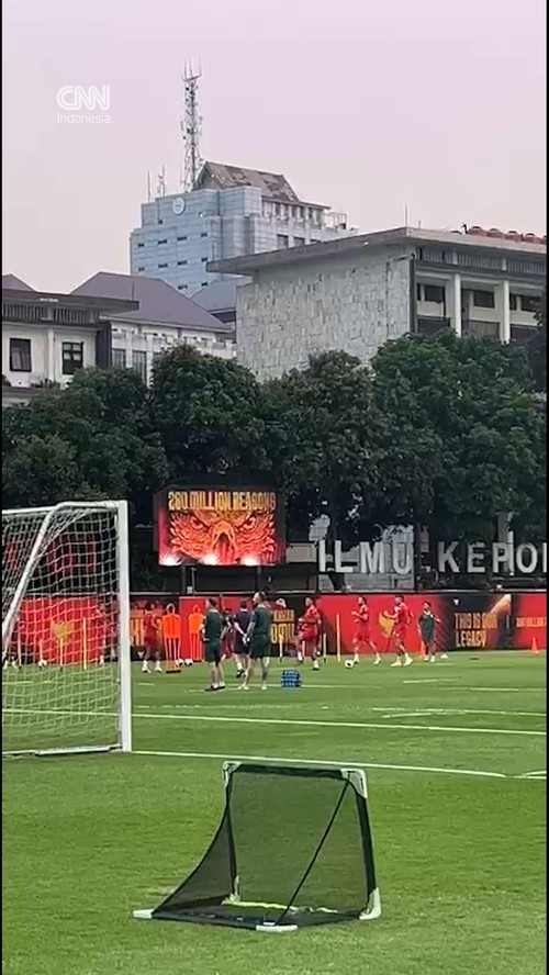 thumbnail video timnas bola indonesia