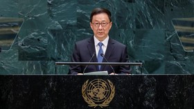 China menegaskan semua negara memiliki kedudukan yang setara di dunia, tak peduli negara besar atau kecil.