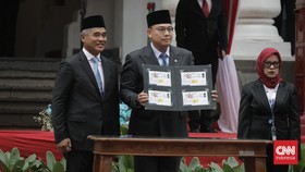 Wamen Komdigi Angga Raka di Peringatan Hari Bhakti Pos dan Telekomunikasi (Postel) ke-81 di Bandung