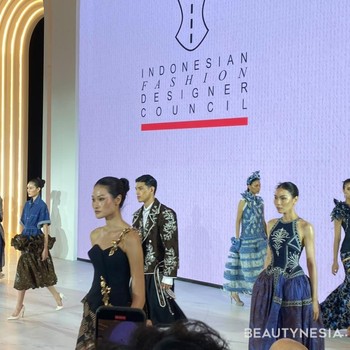 23 Desainer Indonesia Suguhkan Batik Kudus dan Denim dalam Kanvas Budaya: Satu Napas di Fashion Nation 2026