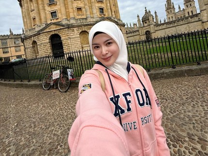 Ayana Moon Jadi Muslimah Korea Pertama yang Kuliah di Oxford, Intip Potretnya Kini Berteman dengan Azka COC
